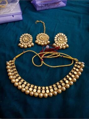 Gold Kundan Style Necklace Set - Women Jewelry